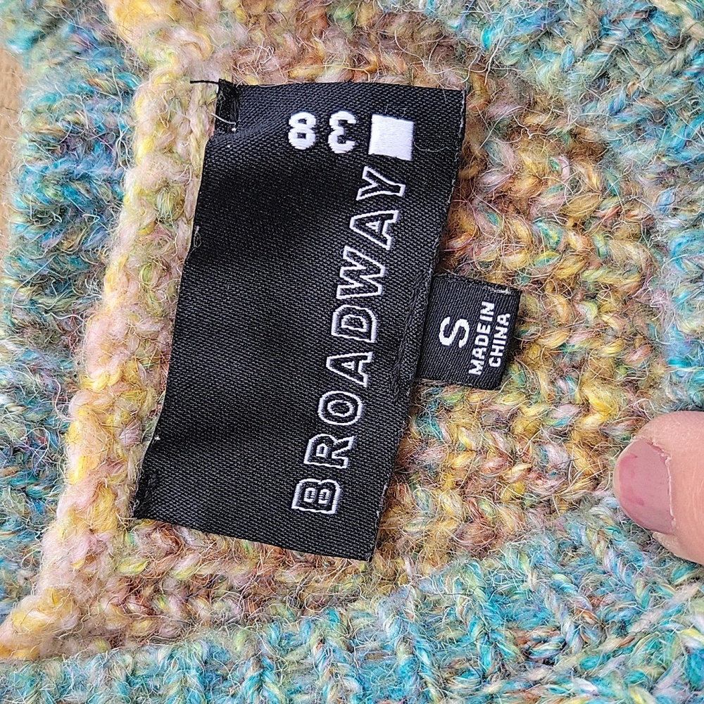 Broadway 38 Anthro?Multicolor Knit Women's Sweater Size Small. Measurements - Picture 2 of 4
